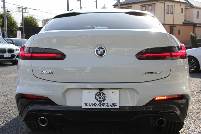BMW X4 Xdrive30i Mｽﾎﾟｰﾂ 中期 型式変更後 新ﾒｰﾀｰ BMWﾗｲﾌﾞｺｯｸﾋﾟｯﾄ ﾊﾟﾉﾗﾏｻﾝﾙｰﾌ 全席ﾋｰﾀｰ茶革 ｵﾌﾟｼｮﾝ20AW LEDﾍｯﾄﾞﾗｲﾄ ｵｰﾄﾊｲﾋﾞｰﾑ HUD 追従ACC ﾀｯﾁ画面HDDﾅﾋﾞTV Applecarplay対応 360度ｶﾒﾗ 2年保証
