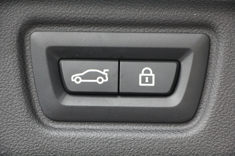 BMW 3シリーズ 320d Xdrive ﾂｰﾘﾝｸﾞMｽﾎﾟｰﾂ ﾊｲﾗｲﾝ ｺﾝﾌｫｰﾄP 4WD ﾋｰﾀｰ黒革 ﾗﾝﾊﾞｰｻﾎﾟｰﾄ 追従ACC ｽﾃｱﾘﾝｸﾞｻﾎﾟｰﾄ LEDﾍｯﾄﾞﾗｲﾄ ｵｰﾄﾊｲﾋﾞｰﾑ BMWﾗｲﾌﾞｺｯｸﾋﾟｯﾄﾞﾀｯﾁﾊﾟﾈﾙ対応新HDDﾅﾋﾞApplecarplay 電動ﾄﾗﾝｸ 2年保証