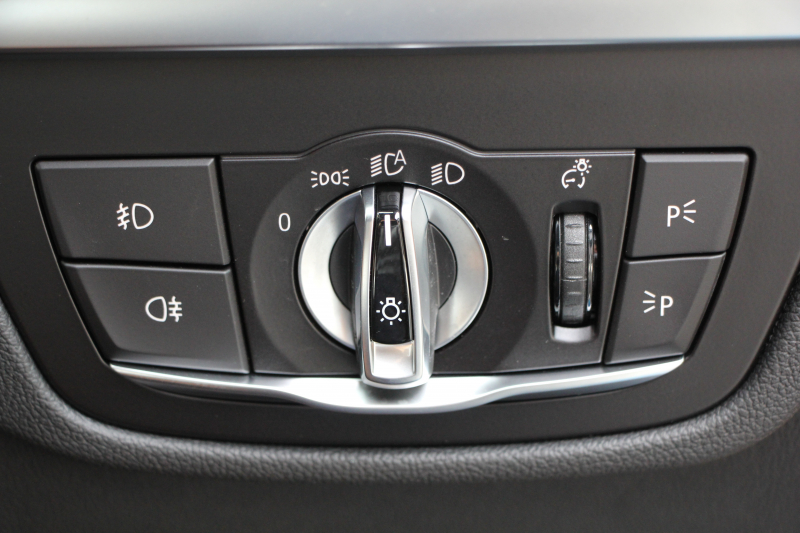 BMW X3 M40d ｾﾚｸﾄﾊﾟｯｹｰｼﾞ1ｵ-ﾅ 走行3300km 326馬力 ﾊﾟﾉﾗﾏｻﾝﾙｰﾌ ｺﾆｬｯｸﾚｻﾞｰ 全席ﾋｰﾀｰ ﾊｰﾏﾝｶｰﾄﾞﾝ HUD ﾘｱｼｰﾄ可倒調整 21AW Mｽﾎﾟｰﾂﾃﾞﾌ 追従ACC ｽﾃｱﾘﾝｸﾞｻﾎﾟｰﾄ ﾀｯﾁ画面HDDﾅﾋﾞTV 360度ｶﾒﾗ ｱﾝﾋﾞｴﾝﾄﾗｲﾄ 2年保証