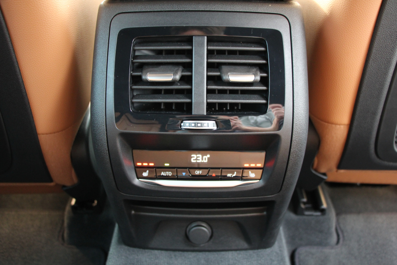 BMW X3 M40d ｾﾚｸﾄﾊﾟｯｹｰｼﾞ1ｵ-ﾅ 走行3300km 326馬力 ﾊﾟﾉﾗﾏｻﾝﾙｰﾌ ｺﾆｬｯｸﾚｻﾞｰ 全席ﾋｰﾀｰ ﾊｰﾏﾝｶｰﾄﾞﾝ HUD ﾘｱｼｰﾄ可倒調整 21AW Mｽﾎﾟｰﾂﾃﾞﾌ 追従ACC ｽﾃｱﾘﾝｸﾞｻﾎﾟｰﾄ ﾀｯﾁ画面HDDﾅﾋﾞTV 360度ｶﾒﾗ ｱﾝﾋﾞｴﾝﾄﾗｲﾄ 2年保証