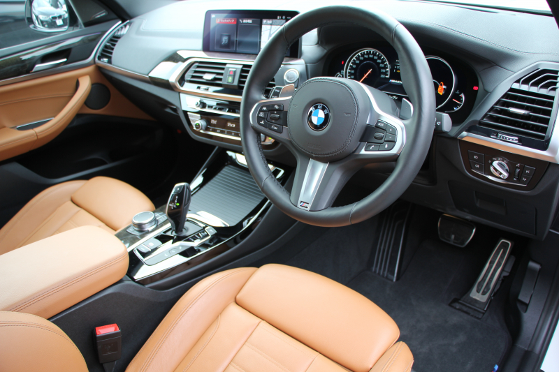 BMW X3 M40d ｾﾚｸﾄﾊﾟｯｹｰｼﾞ1ｵ-ﾅ 走行3300km 326馬力 ﾊﾟﾉﾗﾏｻﾝﾙｰﾌ ｺﾆｬｯｸﾚｻﾞｰ 全席ﾋｰﾀｰ ﾊｰﾏﾝｶｰﾄﾞﾝ HUD ﾘｱｼｰﾄ可倒調整 21AW Mｽﾎﾟｰﾂﾃﾞﾌ 追従ACC ｽﾃｱﾘﾝｸﾞｻﾎﾟｰﾄ ﾀｯﾁ画面HDDﾅﾋﾞTV 360度ｶﾒﾗ ｱﾝﾋﾞｴﾝﾄﾗｲﾄ 2年保証