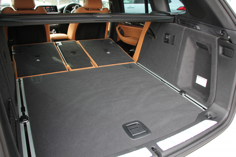 BMW X3 M40d ｾﾚｸﾄﾊﾟｯｹｰｼﾞ1ｵ-ﾅ 走行3300km 326馬力 ﾊﾟﾉﾗﾏｻﾝﾙｰﾌ ｺﾆｬｯｸﾚｻﾞｰ 全席ﾋｰﾀｰ ﾊｰﾏﾝｶｰﾄﾞﾝ HUD ﾘｱｼｰﾄ可倒調整 21AW Mｽﾎﾟｰﾂﾃﾞﾌ 追従ACC ｽﾃｱﾘﾝｸﾞｻﾎﾟｰﾄ ﾀｯﾁ画面HDDﾅﾋﾞTV 360度ｶﾒﾗ ｱﾝﾋﾞｴﾝﾄﾗｲﾄ 2年保証