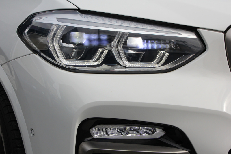 BMW X3 M40d ｾﾚｸﾄﾊﾟｯｹｰｼﾞ1ｵ-ﾅ 走行3300km 326馬力 ﾊﾟﾉﾗﾏｻﾝﾙｰﾌ ｺﾆｬｯｸﾚｻﾞｰ 全席ﾋｰﾀｰ ﾊｰﾏﾝｶｰﾄﾞﾝ HUD ﾘｱｼｰﾄ可倒調整 21AW Mｽﾎﾟｰﾂﾃﾞﾌ 追従ACC ｽﾃｱﾘﾝｸﾞｻﾎﾟｰﾄ ﾀｯﾁ画面HDDﾅﾋﾞTV 360度ｶﾒﾗ ｱﾝﾋﾞｴﾝﾄﾗｲﾄ 2年保証