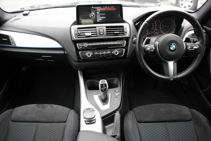 BMW 2シリーズ 220i ｸｰﾍﾟMｽﾎﾟｰﾂ 衝突軽減ﾌﾞﾚｰｷ 車線逸脱警告 歩行者警告 ﾌﾞﾚｰｷ付ｸﾙｺﾝ 直噴ﾀｰﾎﾞ8速AT ﾊﾟﾄﾞﾙｼﾌﾄ Applecarplay対応 ｱﾝﾄﾞﾛｲﾄﾞｵｰﾄ ﾀｯﾁﾊﾟｯﾄﾞ対応HDDﾅﾋﾞBｶﾒﾗ ｽﾏｰﾄｷｰ Bluetooth接続 専用ｴｱﾛ 17AW 2年保証