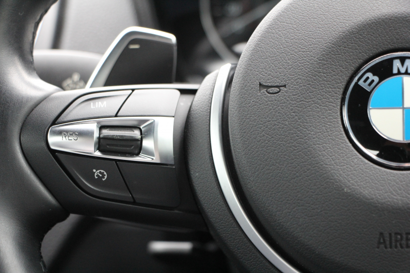 BMW 2シリーズ 220i ｸｰﾍﾟMｽﾎﾟｰﾂ 衝突軽減ﾌﾞﾚｰｷ 車線逸脱警告 歩行者警告 ﾌﾞﾚｰｷ付ｸﾙｺﾝ 直噴ﾀｰﾎﾞ8速AT ﾊﾟﾄﾞﾙｼﾌﾄ Applecarplay対応 ｱﾝﾄﾞﾛｲﾄﾞｵｰﾄ ﾀｯﾁﾊﾟｯﾄﾞ対応HDDﾅﾋﾞBｶﾒﾗ ｽﾏｰﾄｷｰ Bluetooth接続 専用ｴｱﾛ 17AW 2年保証