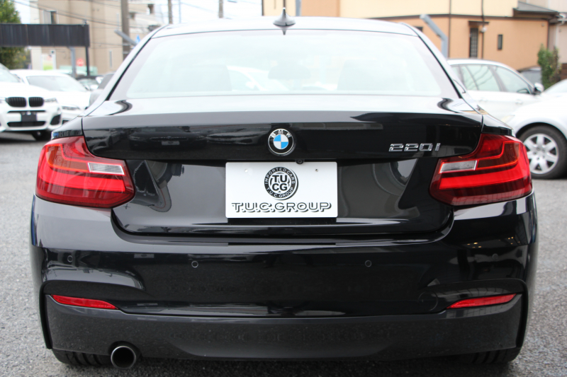 BMW 2シリーズ 220i ｸｰﾍﾟMｽﾎﾟｰﾂ 衝突軽減ﾌﾞﾚｰｷ 車線逸脱警告 歩行者警告 ﾌﾞﾚｰｷ付ｸﾙｺﾝ 直噴ﾀｰﾎﾞ8速AT ﾊﾟﾄﾞﾙｼﾌﾄ Applecarplay対応 ｱﾝﾄﾞﾛｲﾄﾞｵｰﾄ ﾀｯﾁﾊﾟｯﾄﾞ対応HDDﾅﾋﾞBｶﾒﾗ ｽﾏｰﾄｷｰ Bluetooth接続 専用ｴｱﾛ 17AW 2年保証