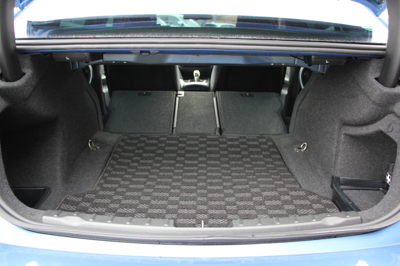 BMW 3シリーズ 320d Mｽﾎﾟｰﾂ LCI後期 1ｵｰﾅ LEDﾍｯﾄﾞﾗｲﾄ&ﾃｰﾙ 追従ACC HUD ﾚｰﾝﾁｪﾝｼﾞ警告 Mperformance18AW ﾌﾞﾗｯｸｸﾞﾘﾙ 衝突軽減ﾌﾞﾚｰｷ 車線逸脱警告 歩行者警告 ﾀｯﾁﾊﾟｯﾄﾞ対応HDDﾅﾋﾞBluetooth接続 2年保証