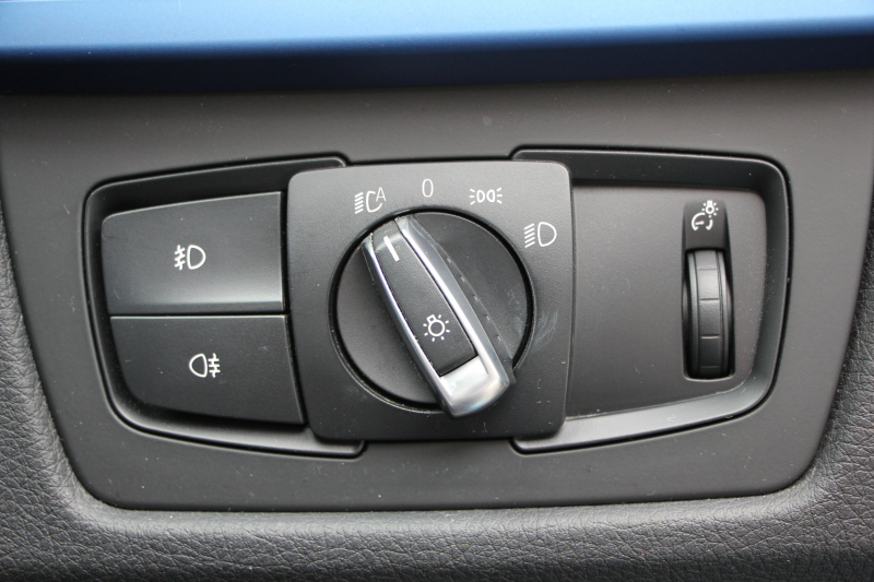 BMW 3シリーズ 320d Mｽﾎﾟｰﾂ LCI後期 1ｵｰﾅ LEDﾍｯﾄﾞﾗｲﾄ&ﾃｰﾙ 追従ACC HUD ﾚｰﾝﾁｪﾝｼﾞ警告 Mperformance18AW ﾌﾞﾗｯｸｸﾞﾘﾙ 衝突軽減ﾌﾞﾚｰｷ 車線逸脱警告 歩行者警告 ﾀｯﾁﾊﾟｯﾄﾞ対応HDDﾅﾋﾞBluetooth接続 2年保証