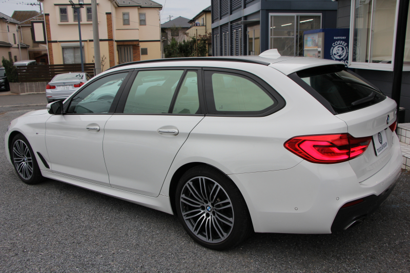 BMW 5シリーズ 530i ﾂｰﾘﾝｸﾞMｽﾎﾟｰﾂ 高出力 252馬力 全ﾋｰﾀｰ黒革 追従ACC ｽﾃｱﾘﾝｸﾞｻﾎﾟｰﾄ LEDﾍｯﾄﾞﾗｲﾄ ｵｰﾄﾊｲﾋﾞｰﾑ ﾀｯﾁ画面HDDﾅﾋﾞTV 360度ｶﾒﾗ 電動ﾄﾗﾝｸ 19AW Mｽﾎﾟｰﾂﾌﾞﾚｰｷ PDC緊急ﾌﾞﾚｰｷ 2年保証