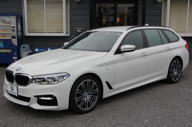 BMW 5シリーズ 530i ﾂｰﾘﾝｸﾞMｽﾎﾟｰﾂ 高出力 252馬力 全ﾋｰﾀｰ黒革 追従ACC ｽﾃｱﾘﾝｸﾞｻﾎﾟｰﾄ LEDﾍｯﾄﾞﾗｲﾄ ｵｰﾄﾊｲﾋﾞｰﾑ ﾀｯﾁ画面HDDﾅﾋﾞTV 360度ｶﾒﾗ 電動ﾄﾗﾝｸ 19AW Mｽﾎﾟｰﾂﾌﾞﾚｰｷ PDC緊急ﾌﾞﾚｰｷ 2年保証