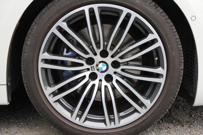 BMW 5シリーズ 530i ﾂｰﾘﾝｸﾞMｽﾎﾟｰﾂ 高出力 252馬力 全ﾋｰﾀｰ黒革 追従ACC ｽﾃｱﾘﾝｸﾞｻﾎﾟｰﾄ LEDﾍｯﾄﾞﾗｲﾄ ｵｰﾄﾊｲﾋﾞｰﾑ ﾀｯﾁ画面HDDﾅﾋﾞTV 360度ｶﾒﾗ 電動ﾄﾗﾝｸ 19AW Mｽﾎﾟｰﾂﾌﾞﾚｰｷ PDC緊急ﾌﾞﾚｰｷ 2年保証