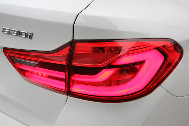 BMW 5シリーズ 530i ﾂｰﾘﾝｸﾞMｽﾎﾟｰﾂ 高出力 252馬力 全ﾋｰﾀｰ黒革 追従ACC ｽﾃｱﾘﾝｸﾞｻﾎﾟｰﾄ LEDﾍｯﾄﾞﾗｲﾄ ｵｰﾄﾊｲﾋﾞｰﾑ ﾀｯﾁ画面HDDﾅﾋﾞTV 360度ｶﾒﾗ 電動ﾄﾗﾝｸ 19AW Mｽﾎﾟｰﾂﾌﾞﾚｰｷ PDC緊急ﾌﾞﾚｰｷ 2年保証