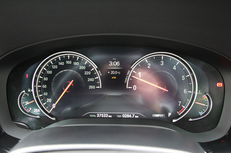 BMW 5シリーズ 530i ﾂｰﾘﾝｸﾞMｽﾎﾟｰﾂ 高出力 252馬力 全ﾋｰﾀｰ黒革 追従ACC ｽﾃｱﾘﾝｸﾞｻﾎﾟｰﾄ LEDﾍｯﾄﾞﾗｲﾄ ｵｰﾄﾊｲﾋﾞｰﾑ ﾀｯﾁ画面HDDﾅﾋﾞTV 360度ｶﾒﾗ 電動ﾄﾗﾝｸ 19AW Mｽﾎﾟｰﾂﾌﾞﾚｰｷ PDC緊急ﾌﾞﾚｰｷ 2年保証