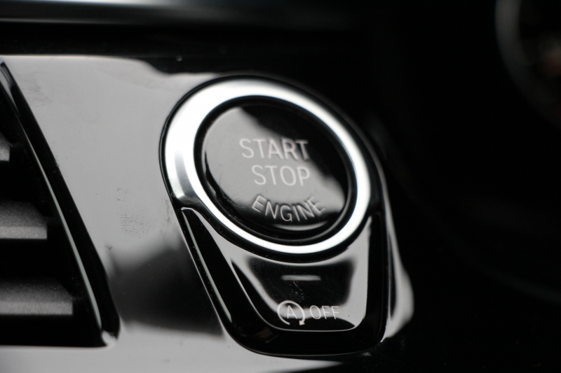 BMW 5シリーズ 530i ﾂｰﾘﾝｸﾞMｽﾎﾟｰﾂ 高出力 252馬力 全ﾋｰﾀｰ黒革 追従ACC ｽﾃｱﾘﾝｸﾞｻﾎﾟｰﾄ LEDﾍｯﾄﾞﾗｲﾄ ｵｰﾄﾊｲﾋﾞｰﾑ ﾀｯﾁ画面HDDﾅﾋﾞTV 360度ｶﾒﾗ 電動ﾄﾗﾝｸ 19AW Mｽﾎﾟｰﾂﾌﾞﾚｰｷ PDC緊急ﾌﾞﾚｰｷ 2年保証