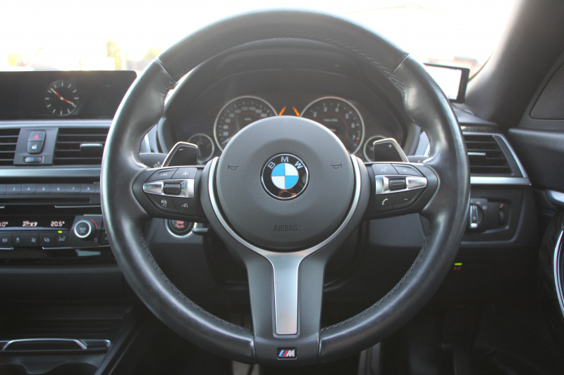 BMW 3シリーズ 320i ｸﾞﾗﾝﾂｰﾘｽﾓ Mｽﾎﾟｰﾂ LCI後期 新ｴﾝｼﾞﾝ ﾋｰﾀｰ黒革 LEDﾍｯﾄﾞﾗｲﾄ&ﾃｰﾙ 追従ACC ﾚｰﾝﾁｪﾝｼﾞ警告 衝突軽減ﾌﾞﾚｰｷ 車線逸脱警告 歩行者警告 HDDﾅﾋﾞTOPﾋﾞｭｰｶﾒﾗ ｻｲﾄﾞﾋﾞｭｰｶﾒﾗ 電動ﾄﾗﾝｸ ｽﾏｰﾄｷｰ 2年保証