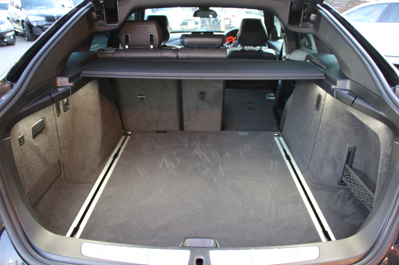 BMW 3シリーズ 320i ｸﾞﾗﾝﾂｰﾘｽﾓ Mｽﾎﾟｰﾂ LCI後期 新ｴﾝｼﾞﾝ ﾋｰﾀｰ黒革 LEDﾍｯﾄﾞﾗｲﾄ&ﾃｰﾙ 追従ACC ﾚｰﾝﾁｪﾝｼﾞ警告 衝突軽減ﾌﾞﾚｰｷ 車線逸脱警告 歩行者警告 HDDﾅﾋﾞTOPﾋﾞｭｰｶﾒﾗ ｻｲﾄﾞﾋﾞｭｰｶﾒﾗ 電動ﾄﾗﾝｸ ｽﾏｰﾄｷｰ 2年保証