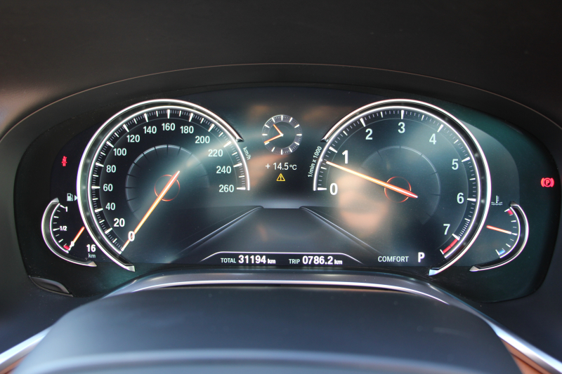 BMW 7シリーズ 740i Mｽﾎﾟｰﾂ ﾘｱｺﾝﾌｫｰﾄP ﾘｱｴﾝﾀｰﾃｲﾒﾝﾄ ﾘｱﾓﾆﾀｰ ﾀｯﾁｺﾏﾝﾄﾞﾋｰﾄｺﾝﾌｫｰﾄP ｻﾝﾙｰﾌ ﾚｰｻﾞｰﾗｲﾄ ﾃﾞｨｽﾌﾟﾚｲｷｰ ﾘﾓｰﾄﾊﾟｰｷﾝｸﾞ真珠色 20AW ﾏｯｻｰｼﾞ&ﾍﾞﾝﾁﾚｰｼｮﾝ ｺﾆｬｯｸﾚｻﾞｰ 360度ｶﾒﾗ 電動ﾄﾗﾝｸ Applecarplay 2年保証