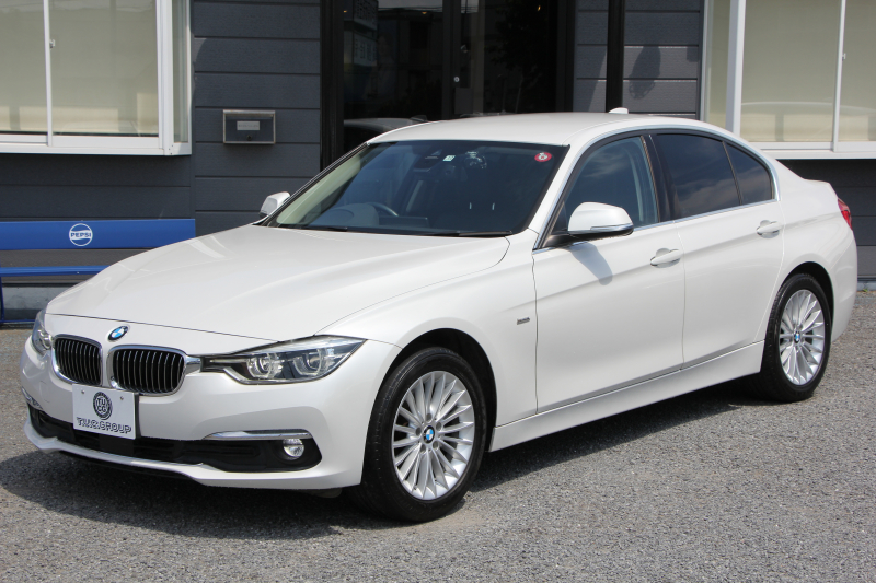 BMW 3シリーズ 320d ﾗｸﾞｼﾞｭｱﾘｰ 後期 【特選車･8月21日迄期間限定掲載】真珠色 新ｴﾝｼﾞﾝ 8C20型 ﾋｰﾀｰ黒革 LEDﾍｯﾄﾞﾗｲﾄ&ﾃｰﾙ 追従ACC ﾚｰﾝﾁｪﾝｼﾞ警告 衝突軽減ﾌﾞﾚｰｷ ﾀｯﾁﾊﾟｯﾄﾞ対応HDDﾅﾋﾞBluetooth接続 Bｶﾒﾗ ｽﾏｰﾄｷｰ ｸﾛｰﾑﾗｲﾝｴｸｽﾃﾘｱ 2年保証