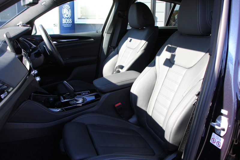 BMW X4 M40i 1ｵｰﾅ 360馬力 直6ﾀｰﾎﾞ全席ﾋｰﾀｰ黒革 ｱﾀﾞﾌﾟﾃｨﾌﾞMｻｽ Mspﾌﾞﾚｰｷ 液晶ﾒｰﾀｰ 360度ｶﾒﾗ ﾀｯﾁ画面HDDﾅﾋﾞTV LEDﾍｯﾄﾞﾗｲﾄ ｵｰﾄﾊｲﾋﾞｰﾑ 電動ﾄﾗﾝｸ ﾊﾟﾄﾞﾙｼﾌﾄ 専用21AW 専用ﾃﾞﾌ 2年保証