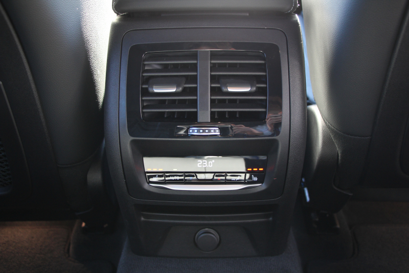 BMW X4 M40i 1ｵｰﾅ 360馬力 直6ﾀｰﾎﾞ全席ﾋｰﾀｰ黒革 ｱﾀﾞﾌﾟﾃｨﾌﾞMｻｽ Mspﾌﾞﾚｰｷ 液晶ﾒｰﾀｰ 360度ｶﾒﾗ ﾀｯﾁ画面HDDﾅﾋﾞTV LEDﾍｯﾄﾞﾗｲﾄ ｵｰﾄﾊｲﾋﾞｰﾑ 電動ﾄﾗﾝｸ ﾊﾟﾄﾞﾙｼﾌﾄ 専用21AW 専用ﾃﾞﾌ 2年保証