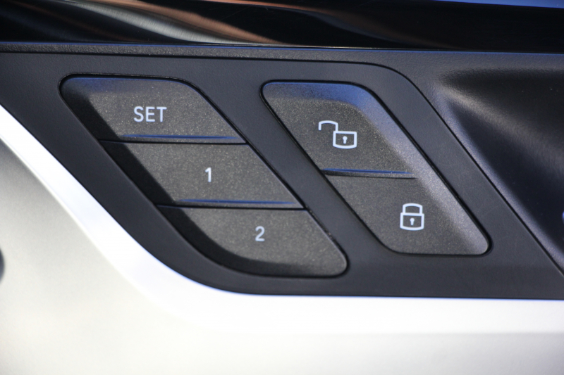 BMW X4 M40i 1ｵｰﾅ 360馬力 直6ﾀｰﾎﾞ全席ﾋｰﾀｰ黒革 ｱﾀﾞﾌﾟﾃｨﾌﾞMｻｽ Mspﾌﾞﾚｰｷ 液晶ﾒｰﾀｰ 360度ｶﾒﾗ ﾀｯﾁ画面HDDﾅﾋﾞTV LEDﾍｯﾄﾞﾗｲﾄ ｵｰﾄﾊｲﾋﾞｰﾑ 電動ﾄﾗﾝｸ ﾊﾟﾄﾞﾙｼﾌﾄ 専用21AW 専用ﾃﾞﾌ 2年保証