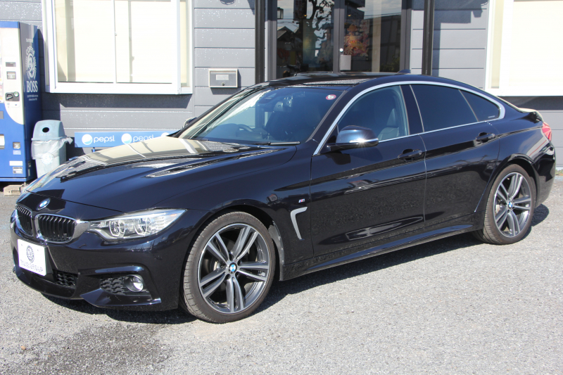 BMW 4シリーズ 420i ｸﾞﾗﾝｸｰﾍﾟｾﾚﾌﾞﾚｰｼｮﾝｴﾃﾞｨｼｮﾝ ｲﾝｽﾀｲﾙ 200台限定車 変更後新ｴﾝｼﾞﾝ ﾋｰﾀｰ黒革 HUD 追従ACC LEDﾍｯﾄﾞﾗｲﾄ&ﾌｫｸﾞﾊﾞｲｶﾗｰ19AW ﾚｰﾝﾁｪﾝｼﾞ警告 HDDﾅﾋﾞｻﾃﾝ仕上げｳｲﾝﾄﾞｳﾓｰﾙ 2年保証
