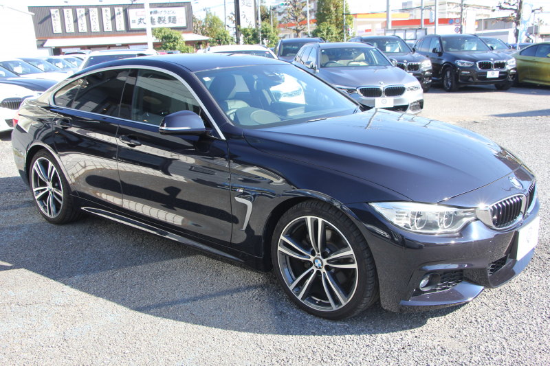 BMW 4シリーズ 420i ｸﾞﾗﾝｸｰﾍﾟｾﾚﾌﾞﾚｰｼｮﾝｴﾃﾞｨｼｮﾝ ｲﾝｽﾀｲﾙ 200台限定車 変更後新ｴﾝｼﾞﾝ ﾋｰﾀｰ黒革 HUD 追従ACC LEDﾍｯﾄﾞﾗｲﾄ&ﾌｫｸﾞﾊﾞｲｶﾗｰ19AW ﾚｰﾝﾁｪﾝｼﾞ警告 HDDﾅﾋﾞｻﾃﾝ仕上げｳｲﾝﾄﾞｳﾓｰﾙ 2年保証