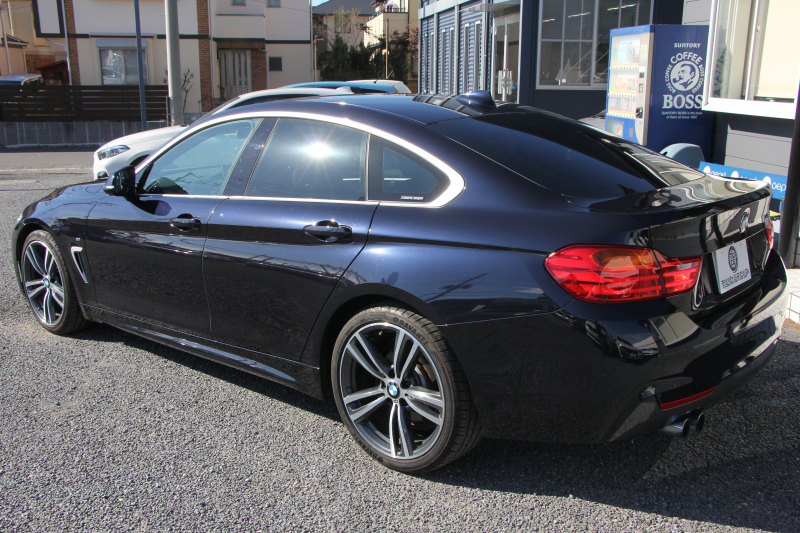 BMW 4シリーズ 420i ｸﾞﾗﾝｸｰﾍﾟｾﾚﾌﾞﾚｰｼｮﾝｴﾃﾞｨｼｮﾝ ｲﾝｽﾀｲﾙ 200台限定車 変更後新ｴﾝｼﾞﾝ ﾋｰﾀｰ黒革 HUD 追従ACC LEDﾍｯﾄﾞﾗｲﾄ&ﾌｫｸﾞﾊﾞｲｶﾗｰ19AW ﾚｰﾝﾁｪﾝｼﾞ警告 HDDﾅﾋﾞｻﾃﾝ仕上げｳｲﾝﾄﾞｳﾓｰﾙ 2年保証