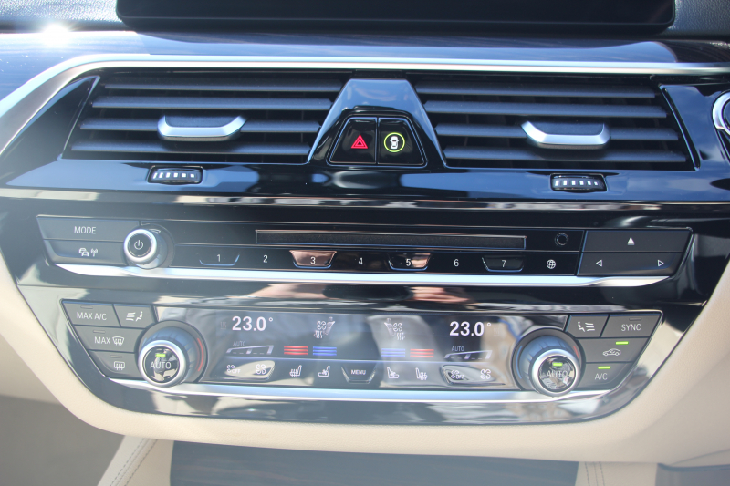 BMW 5シリーズ 540i Xdrive ﾂｰﾘﾝｸﾞMｽﾎﾟｰﾂ ｺﾝﾌｫｰﾄP 直6ﾀｰﾎﾞ340馬力 4WD 1ｵｰﾅ ｷｬﾝﾍﾞﾗﾍﾞｰｼﾞｭ革 ﾏｯｻｰｼﾞ&ｱｸﾃｨﾌﾞﾍﾞﾝﾁﾚｰｼｮﾝ ｿﾌﾄｸﾛｰｽﾞﾄﾞｱ 360度ｶﾒﾗ 4ｿﾞｰﾝｴｱｺﾝ LEDﾍｯﾄﾞﾗｲﾄ 追従ACC 液晶ﾒｰﾀｰ 2年保証