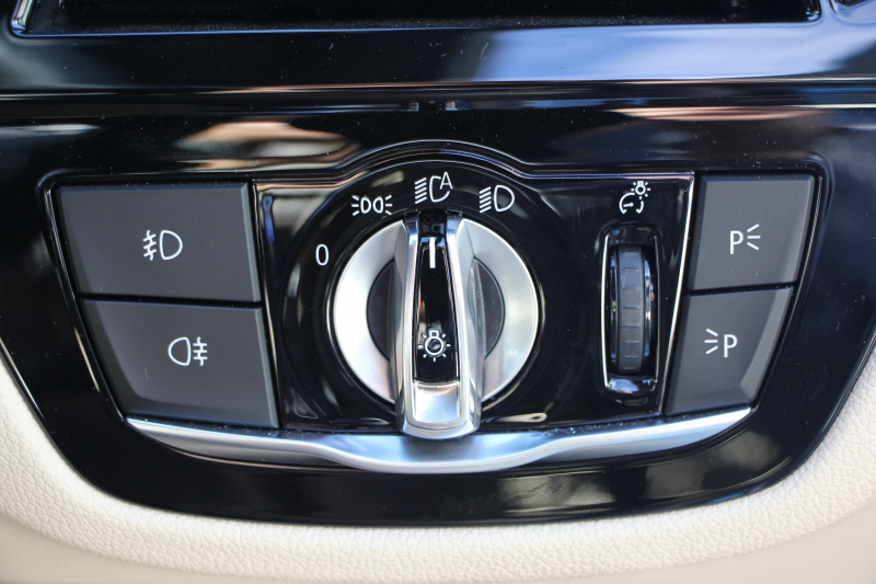 BMW 5シリーズ 540i Xdrive ﾂｰﾘﾝｸﾞMｽﾎﾟｰﾂ ｺﾝﾌｫｰﾄP 直6ﾀｰﾎﾞ340馬力 4WD 1ｵｰﾅ ｷｬﾝﾍﾞﾗﾍﾞｰｼﾞｭ革 ﾏｯｻｰｼﾞ&ｱｸﾃｨﾌﾞﾍﾞﾝﾁﾚｰｼｮﾝ ｿﾌﾄｸﾛｰｽﾞﾄﾞｱ 360度ｶﾒﾗ 4ｿﾞｰﾝｴｱｺﾝ LEDﾍｯﾄﾞﾗｲﾄ 追従ACC 液晶ﾒｰﾀｰ 2年保証