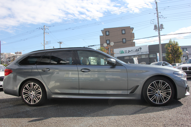BMW 5シリーズ 540i Xdrive ﾂｰﾘﾝｸﾞMｽﾎﾟｰﾂ ｺﾝﾌｫｰﾄP 直6ﾀｰﾎﾞ340馬力 4WD 1ｵｰﾅ ｷｬﾝﾍﾞﾗﾍﾞｰｼﾞｭ革 ﾏｯｻｰｼﾞ&ｱｸﾃｨﾌﾞﾍﾞﾝﾁﾚｰｼｮﾝ ｿﾌﾄｸﾛｰｽﾞﾄﾞｱ 360度ｶﾒﾗ 4ｿﾞｰﾝｴｱｺﾝ LEDﾍｯﾄﾞﾗｲﾄ 追従ACC 液晶ﾒｰﾀｰ 2年保証
