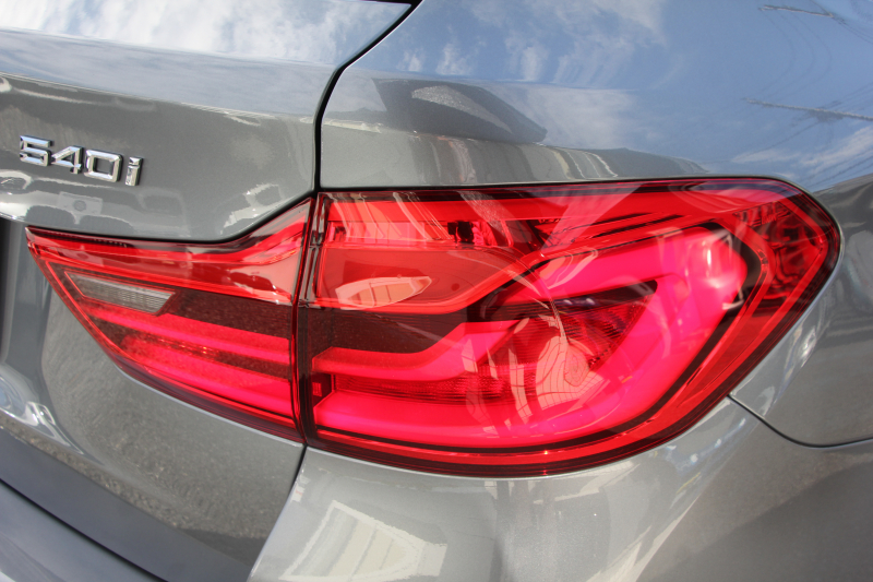 BMW 5シリーズ 540i Xdrive ﾂｰﾘﾝｸﾞMｽﾎﾟｰﾂ ｺﾝﾌｫｰﾄP 直6ﾀｰﾎﾞ340馬力 4WD 1ｵｰﾅ ｷｬﾝﾍﾞﾗﾍﾞｰｼﾞｭ革 ﾏｯｻｰｼﾞ&ｱｸﾃｨﾌﾞﾍﾞﾝﾁﾚｰｼｮﾝ ｿﾌﾄｸﾛｰｽﾞﾄﾞｱ 360度ｶﾒﾗ 4ｿﾞｰﾝｴｱｺﾝ LEDﾍｯﾄﾞﾗｲﾄ 追従ACC 液晶ﾒｰﾀｰ 2年保証