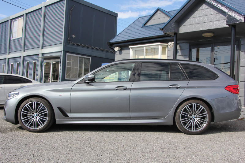 BMW 5シリーズ 540i Xdrive ﾂｰﾘﾝｸﾞMｽﾎﾟｰﾂ ｺﾝﾌｫｰﾄP 直6ﾀｰﾎﾞ340馬力 4WD 1ｵｰﾅ ｷｬﾝﾍﾞﾗﾍﾞｰｼﾞｭ革 ﾏｯｻｰｼﾞ&ｱｸﾃｨﾌﾞﾍﾞﾝﾁﾚｰｼｮﾝ ｿﾌﾄｸﾛｰｽﾞﾄﾞｱ 360度ｶﾒﾗ 4ｿﾞｰﾝｴｱｺﾝ LEDﾍｯﾄﾞﾗｲﾄ 追従ACC 液晶ﾒｰﾀｰ 2年保証