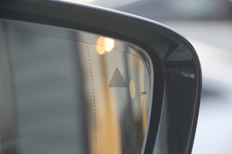 BMW 7シリーズ 740i Mｽﾎﾟｰﾂ 真珠色 ﾚｰｻﾞｰﾗｲﾄ ｻﾝﾙｰﾌ ｺﾆｬｯｸﾚｻﾞｰ ﾏｯｻｰｼﾞ&ﾍﾞﾝﾁﾚｰｼｮﾝ 追従ACC HUD ﾀｯﾁ画面HDDﾅﾋﾞTV 360度ｶﾒﾗ 全ﾄﾞｱｿﾌﾄｸﾛｰｽﾞ20AW 全席ﾋｰﾀｰ ｽﾃｱﾘﾝｸﾞｻﾎﾟｰﾄ ｵｰﾄﾊｲﾋﾞｰﾑ 2年保証