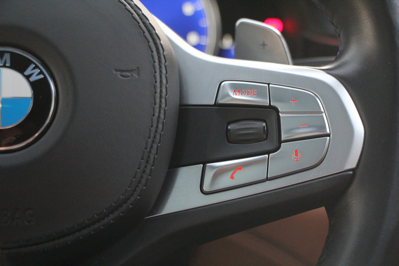 BMW 7シリーズ 740i Mｽﾎﾟｰﾂ 真珠色 ﾚｰｻﾞｰﾗｲﾄ ｻﾝﾙｰﾌ ｺﾆｬｯｸﾚｻﾞｰ ﾏｯｻｰｼﾞ&ﾍﾞﾝﾁﾚｰｼｮﾝ 追従ACC HUD ﾀｯﾁ画面HDDﾅﾋﾞTV 360度ｶﾒﾗ 全ﾄﾞｱｿﾌﾄｸﾛｰｽﾞ20AW 全席ﾋｰﾀｰ ｽﾃｱﾘﾝｸﾞｻﾎﾟｰﾄ ｵｰﾄﾊｲﾋﾞｰﾑ 2年保証