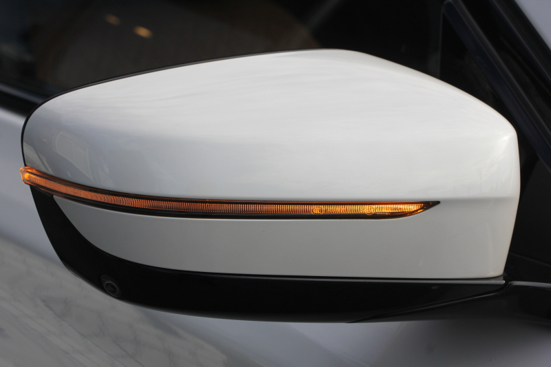 BMW 7シリーズ 740i Mｽﾎﾟｰﾂ 真珠色 ﾚｰｻﾞｰﾗｲﾄ ｻﾝﾙｰﾌ ｺﾆｬｯｸﾚｻﾞｰ ﾏｯｻｰｼﾞ&ﾍﾞﾝﾁﾚｰｼｮﾝ 追従ACC HUD ﾀｯﾁ画面HDDﾅﾋﾞTV 360度ｶﾒﾗ 全ﾄﾞｱｿﾌﾄｸﾛｰｽﾞ20AW 全席ﾋｰﾀｰ ｽﾃｱﾘﾝｸﾞｻﾎﾟｰﾄ ｵｰﾄﾊｲﾋﾞｰﾑ 2年保証