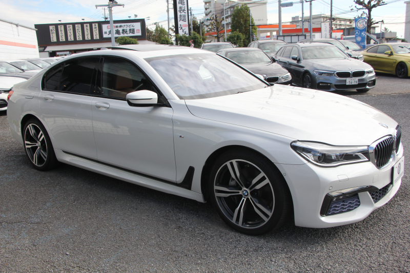 BMW 7シリーズ 740i Mｽﾎﾟｰﾂ 真珠色 ﾚｰｻﾞｰﾗｲﾄ ｻﾝﾙｰﾌ ｺﾆｬｯｸﾚｻﾞｰ ﾏｯｻｰｼﾞ&ﾍﾞﾝﾁﾚｰｼｮﾝ 追従ACC HUD ﾀｯﾁ画面HDDﾅﾋﾞTV 360度ｶﾒﾗ 全ﾄﾞｱｿﾌﾄｸﾛｰｽﾞ20AW 全席ﾋｰﾀｰ ｽﾃｱﾘﾝｸﾞｻﾎﾟｰﾄ ｵｰﾄﾊｲﾋﾞｰﾑ 2年保証
