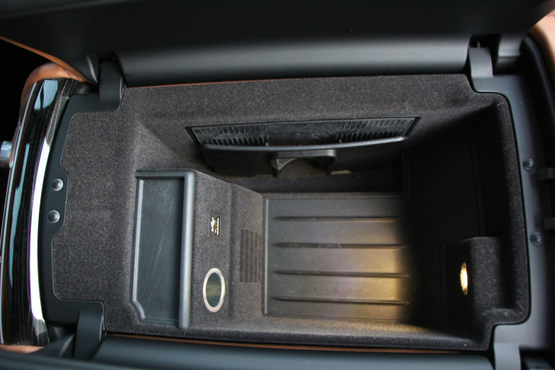 BMW 7シリーズ 740i Mｽﾎﾟｰﾂ 真珠色 ﾚｰｻﾞｰﾗｲﾄ ｻﾝﾙｰﾌ ｺﾆｬｯｸﾚｻﾞｰ ﾏｯｻｰｼﾞ&ﾍﾞﾝﾁﾚｰｼｮﾝ 追従ACC HUD ﾀｯﾁ画面HDDﾅﾋﾞTV 360度ｶﾒﾗ 全ﾄﾞｱｿﾌﾄｸﾛｰｽﾞ20AW 全席ﾋｰﾀｰ ｽﾃｱﾘﾝｸﾞｻﾎﾟｰﾄ ｵｰﾄﾊｲﾋﾞｰﾑ 2年保証