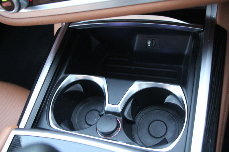 BMW 7シリーズ 740i Mｽﾎﾟｰﾂ 真珠色 ﾚｰｻﾞｰﾗｲﾄ ｻﾝﾙｰﾌ ｺﾆｬｯｸﾚｻﾞｰ ﾏｯｻｰｼﾞ&ﾍﾞﾝﾁﾚｰｼｮﾝ 追従ACC HUD ﾀｯﾁ画面HDDﾅﾋﾞTV 360度ｶﾒﾗ 全ﾄﾞｱｿﾌﾄｸﾛｰｽﾞ20AW 全席ﾋｰﾀｰ ｽﾃｱﾘﾝｸﾞｻﾎﾟｰﾄ ｵｰﾄﾊｲﾋﾞｰﾑ 2年保証