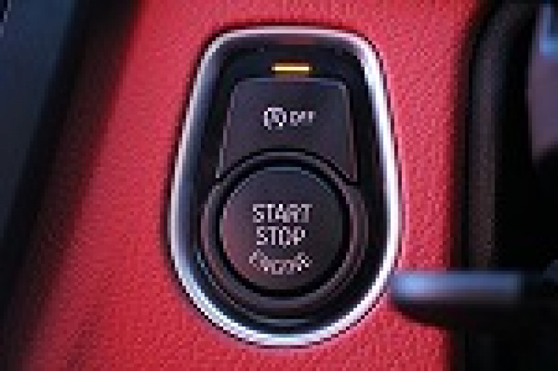 BMW 4シリーズ 435i ｸｰﾍﾟMｽﾎﾟｰﾂ ﾋｰﾀｰ赤革 直6ﾀｰﾎﾞ306馬力 N55B30Aｴﾝｼﾞﾝ LEDﾍｯﾄﾞﾗｲﾄ 追従ACC HUD ｵﾌﾟｼｮﾝ19AW 衝突軽減ﾌﾞﾚｰｷ 車線逸脱警告 歩行者警告 ﾌﾙｾｸﾞTV ﾀｯﾁﾊﾟｯﾄﾞ対応HDDﾅﾋﾞBluetooth接続 ｽﾏｰﾄｷｰ ﾊﾟﾄﾞﾙｼﾌﾄ 2年保証