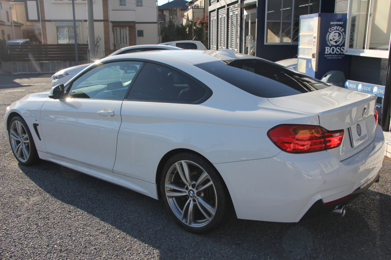 BMW 4シリーズ 435i ｸｰﾍﾟMｽﾎﾟｰﾂ ﾋｰﾀｰ赤革 直6ﾀｰﾎﾞ306馬力 N55B30Aｴﾝｼﾞﾝ LEDﾍｯﾄﾞﾗｲﾄ 追従ACC HUD ｵﾌﾟｼｮﾝ19AW 衝突軽減ﾌﾞﾚｰｷ 車線逸脱警告 歩行者警告 ﾌﾙｾｸﾞTV ﾀｯﾁﾊﾟｯﾄﾞ対応HDDﾅﾋﾞBluetooth接続 ｽﾏｰﾄｷｰ ﾊﾟﾄﾞﾙｼﾌﾄ 2年保証