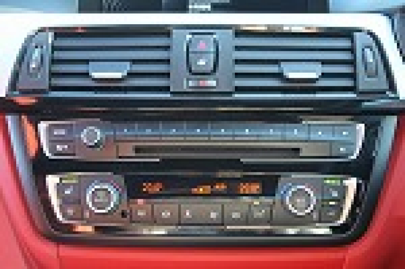 BMW 4シリーズ 435i ｸｰﾍﾟMｽﾎﾟｰﾂ ﾋｰﾀｰ赤革 直6ﾀｰﾎﾞ306馬力 N55B30Aｴﾝｼﾞﾝ LEDﾍｯﾄﾞﾗｲﾄ 追従ACC HUD ｵﾌﾟｼｮﾝ19AW 衝突軽減ﾌﾞﾚｰｷ 車線逸脱警告 歩行者警告 ﾌﾙｾｸﾞTV ﾀｯﾁﾊﾟｯﾄﾞ対応HDDﾅﾋﾞBluetooth接続 ｽﾏｰﾄｷｰ ﾊﾟﾄﾞﾙｼﾌﾄ 2年保証