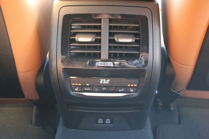 BMW X3 Xdrive20d Mｽﾎﾟｰﾂ ﾊｲﾗｲﾝ 変更後ｲﾝﾃﾘｱ BMWﾗｲﾌﾞｺｯｸﾋﾟｯﾄ Applecarplay対応 ｺﾆｬｯｸﾚｻﾞｰ ﾘｱｼｰﾄ可倒調整 ｱﾝﾋﾞｴﾝﾄﾗｲﾄ HUD 追従ACC ｽﾃｱﾘﾝｸﾞｻﾎﾟｰﾄ LEDﾍｯﾄﾞﾗｲﾄ 電動ﾄﾗﾝｸ 360度ｶﾒﾗ 2年保証