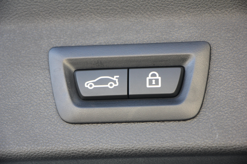 BMW X3 Xdrive20d Mｽﾎﾟｰﾂ ﾊｲﾗｲﾝ 型式変更後 UZ20 1ｵ-ﾅ 変更後ｲﾝﾃﾘｱ 変更後ﾅﾋﾞBMWﾗｲﾌﾞｺｯｸﾋﾟｯﾄ Applecarplay対応 ｺﾆｬｯｸﾚｻﾞｰ ｱﾝﾋﾞｴﾝﾄﾗｲﾄ HUD 追従ACC ｽﾃｱﾘﾝｸﾞｻﾎﾟｰﾄ LEDﾍｯﾄﾞﾗｲﾄ 電動ﾄﾗﾝｸ 360度ｶﾒﾗ 2年保証