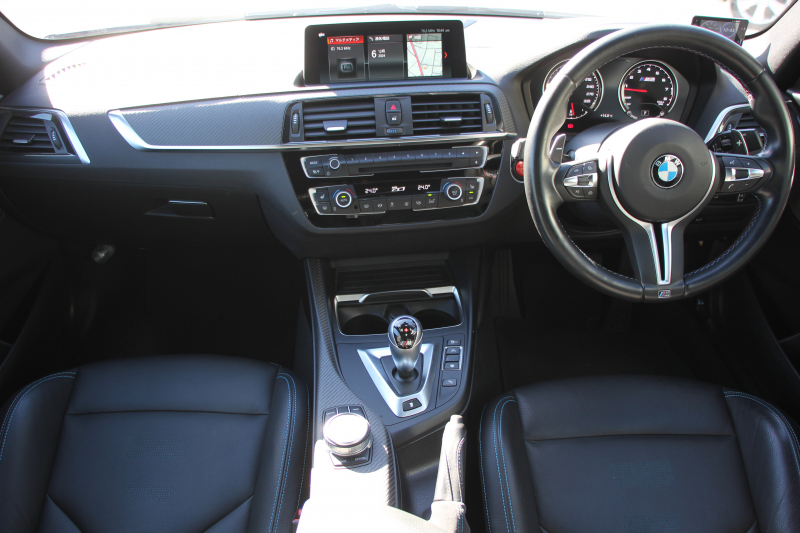 BMW Mシリーズ M2 ｺﾝﾍﾟﾃｨｼｮﾝ MDCT 410馬力 S55ｴﾝｼﾞﾝ LEDﾍｯﾄﾞﾗｲﾄ ﾋｰﾀｰ黒革 Mｼｰﾄﾍﾞﾙﾄ ﾊｰﾏﾝｶｰﾄﾞﾝ ﾀｯﾁﾊﾟﾈﾙ対応HDDﾅﾋﾞｺﾝﾍﾟ専用19AW&ﾃﾞﾌ 衝突軽減ﾌﾞﾚｰｷ 車線逸脱警告 歩行者警告 2年保証