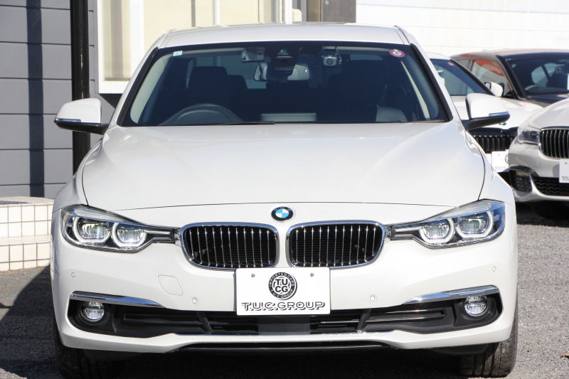 BMW 3シリーズ 320d ﾗｸﾞｼﾞｭｱﾘｰ 最終ﾓﾃﾞﾙ 真珠色 新ｴﾝｼﾞﾝ ﾀｯﾁﾊﾟﾈﾙ対応ﾅﾋﾞﾋｰﾀｰ黒革 LEDﾍｯﾄﾞﾗｲﾄ&ﾃｰﾙ 追従ACC ﾚｰﾝﾁｪﾝｼﾞ警告 衝突軽減ﾌﾞﾚｰｷ ﾀｯﾁﾊﾟｯﾄﾞ対応HDDﾅﾋﾞBluetooth接続 Bｶﾒﾗ ｽﾏｰﾄｷｰ 新ﾙｰﾑﾐﾗｰ 2年保証