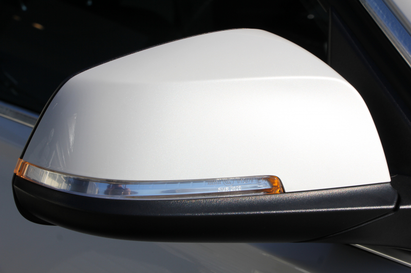 BMW 3シリーズ 320d ﾗｸﾞｼﾞｭｱﾘｰ 最終ﾓﾃﾞﾙ 真珠色 新ｴﾝｼﾞﾝ ﾀｯﾁﾊﾟﾈﾙ対応ﾅﾋﾞﾋｰﾀｰ黒革 LEDﾍｯﾄﾞﾗｲﾄ&ﾃｰﾙ 追従ACC ﾚｰﾝﾁｪﾝｼﾞ警告 衝突軽減ﾌﾞﾚｰｷ ﾀｯﾁﾊﾟｯﾄﾞ対応HDDﾅﾋﾞBluetooth接続 Bｶﾒﾗ ｽﾏｰﾄｷｰ 新ﾙｰﾑﾐﾗｰ 2年保証