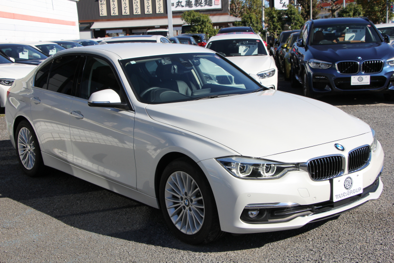 BMW 3シリーズ 320d ﾗｸﾞｼﾞｭｱﾘｰ 最終ﾓﾃﾞﾙ 真珠色 新ｴﾝｼﾞﾝ ﾀｯﾁﾊﾟﾈﾙ対応ﾅﾋﾞﾋｰﾀｰ黒革 LEDﾍｯﾄﾞﾗｲﾄ&ﾃｰﾙ 追従ACC ﾚｰﾝﾁｪﾝｼﾞ警告 衝突軽減ﾌﾞﾚｰｷ ﾀｯﾁﾊﾟｯﾄﾞ対応HDDﾅﾋﾞBluetooth接続 Bｶﾒﾗ ｽﾏｰﾄｷｰ 新ﾙｰﾑﾐﾗｰ 2年保証
