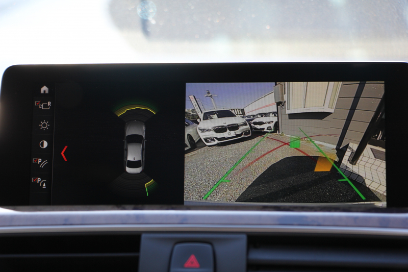 BMW 3シリーズ 320d ﾗｸﾞｼﾞｭｱﾘｰ 最終ﾓﾃﾞﾙ 真珠色 新ｴﾝｼﾞﾝ ﾀｯﾁﾊﾟﾈﾙ対応ﾅﾋﾞﾋｰﾀｰ黒革 LEDﾍｯﾄﾞﾗｲﾄ&ﾃｰﾙ 追従ACC ﾚｰﾝﾁｪﾝｼﾞ警告 衝突軽減ﾌﾞﾚｰｷ ﾀｯﾁﾊﾟｯﾄﾞ対応HDDﾅﾋﾞBluetooth接続 Bｶﾒﾗ ｽﾏｰﾄｷｰ 新ﾙｰﾑﾐﾗｰ 2年保証