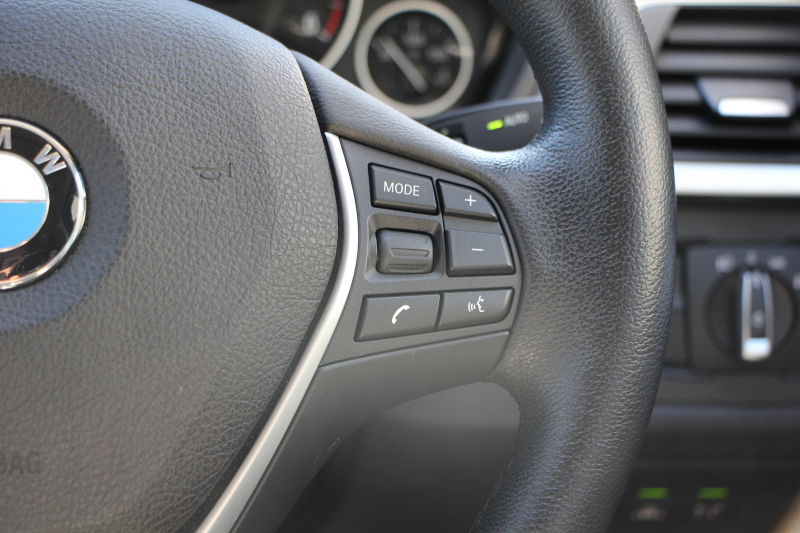 BMW 3シリーズ 320d ﾗｸﾞｼﾞｭｱﾘｰ 最終ﾓﾃﾞﾙ 真珠色 新ｴﾝｼﾞﾝ ﾀｯﾁﾊﾟﾈﾙ対応ﾅﾋﾞﾋｰﾀｰ黒革 LEDﾍｯﾄﾞﾗｲﾄ&ﾃｰﾙ 追従ACC ﾚｰﾝﾁｪﾝｼﾞ警告 衝突軽減ﾌﾞﾚｰｷ ﾀｯﾁﾊﾟｯﾄﾞ対応HDDﾅﾋﾞBluetooth接続 Bｶﾒﾗ ｽﾏｰﾄｷｰ 新ﾙｰﾑﾐﾗｰ 2年保証